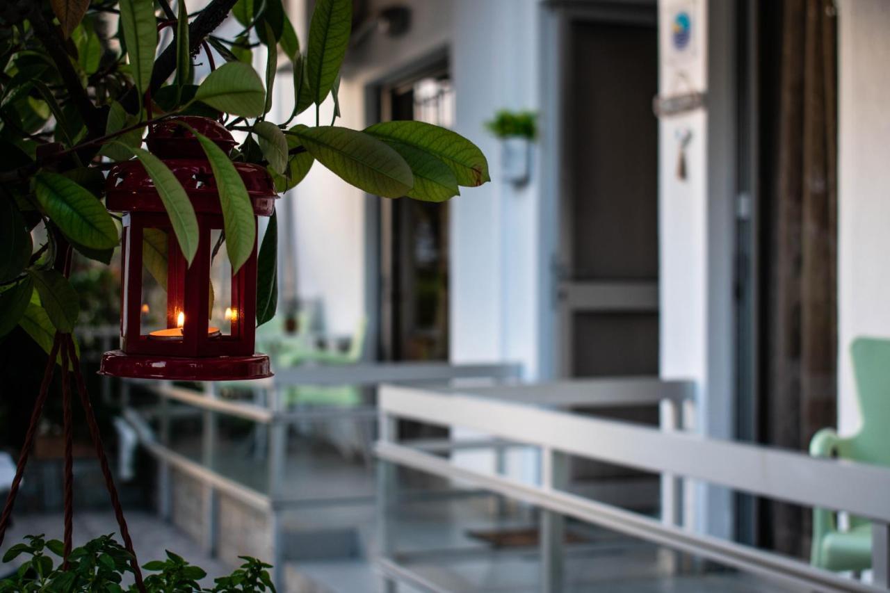 Kiki'S Apartments Néos Pírgos 外观 照片